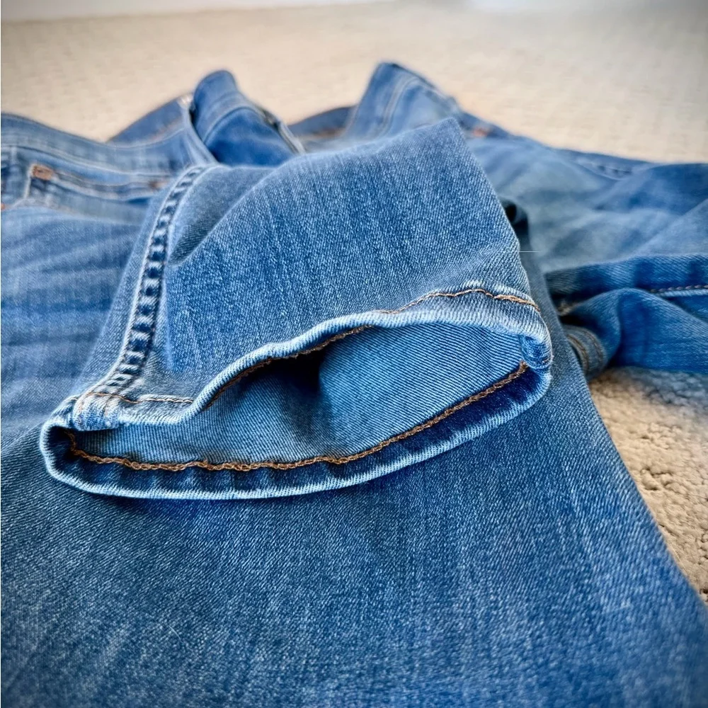 Madewell Mid Rise Stovepipe Jeans Size 26 Medium Wash Normcore Everyday Denim